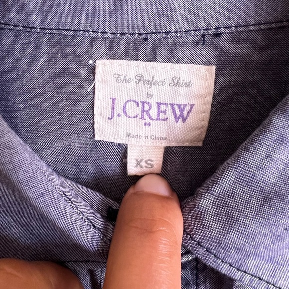 J Crew Shirt Womens Sz S Blue 100% Cotton Chambray Button Up Roll Tab Sleeve - Picture 9 of 16